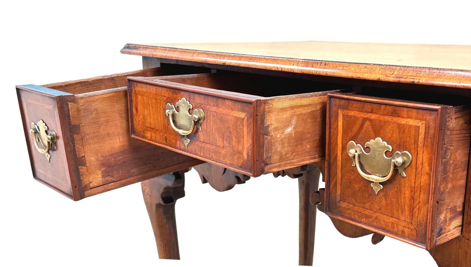photo furniture Early 18th Century Georgian Walnut Lowboy (England, Circa 1730)