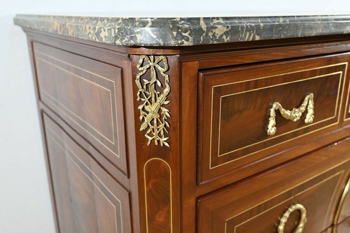 photo vintage Rare Mahogany Commode, Louis XVI Period – 2nd Part 18th