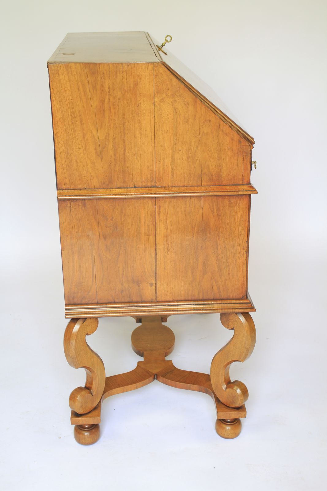 Walnut William & Mary Revival Bureau With Well photo vinterior
