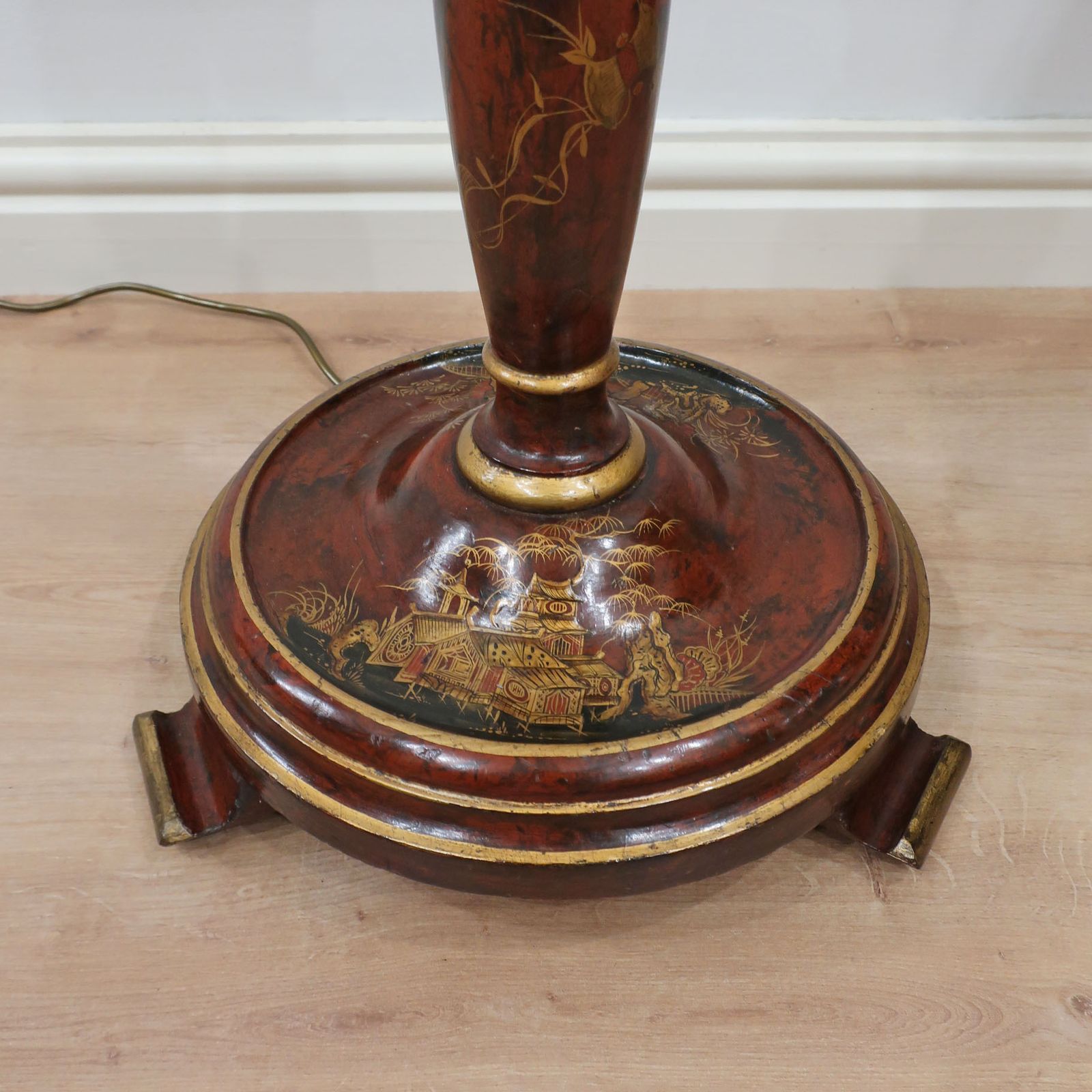 Early 20th Century Red Lacquer Chinoiserie Standard Floor Lamp photo buy