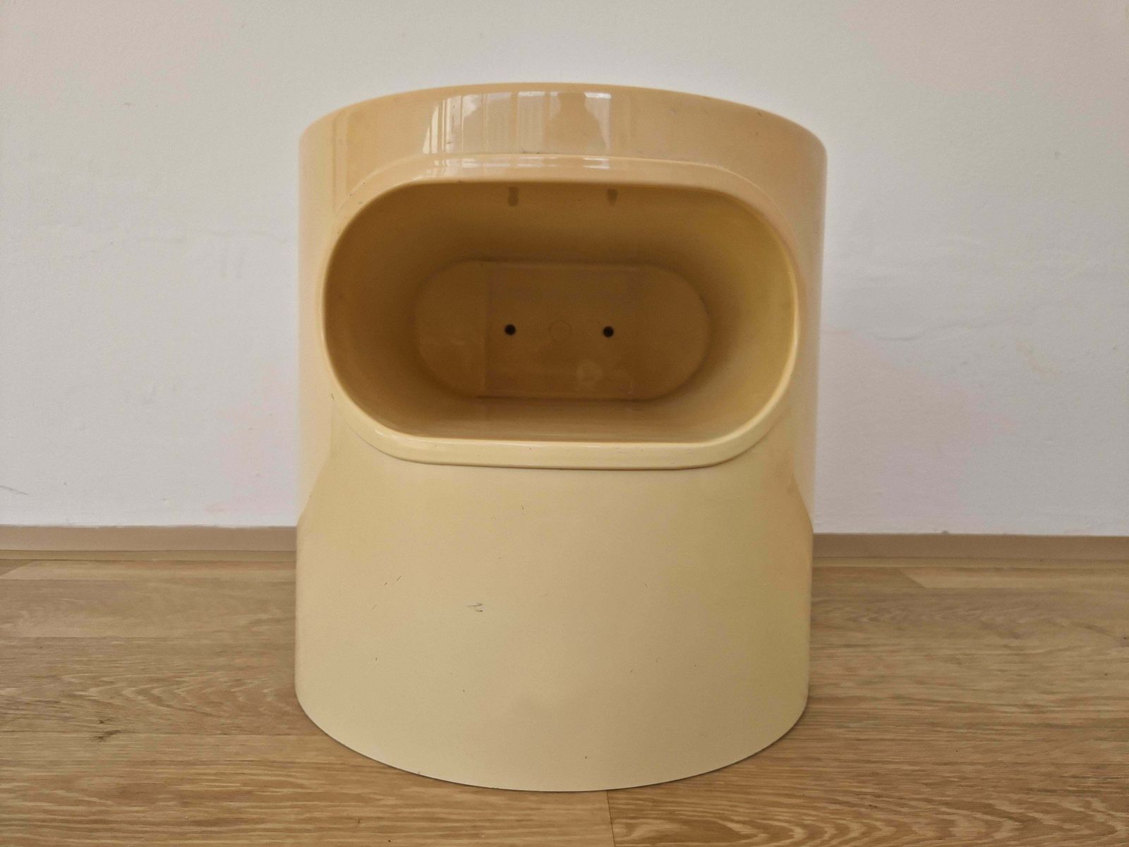 Midcentury Space Age Side Table Artemide, Design Emma Gismondi, Italy, 1960s photo for sale