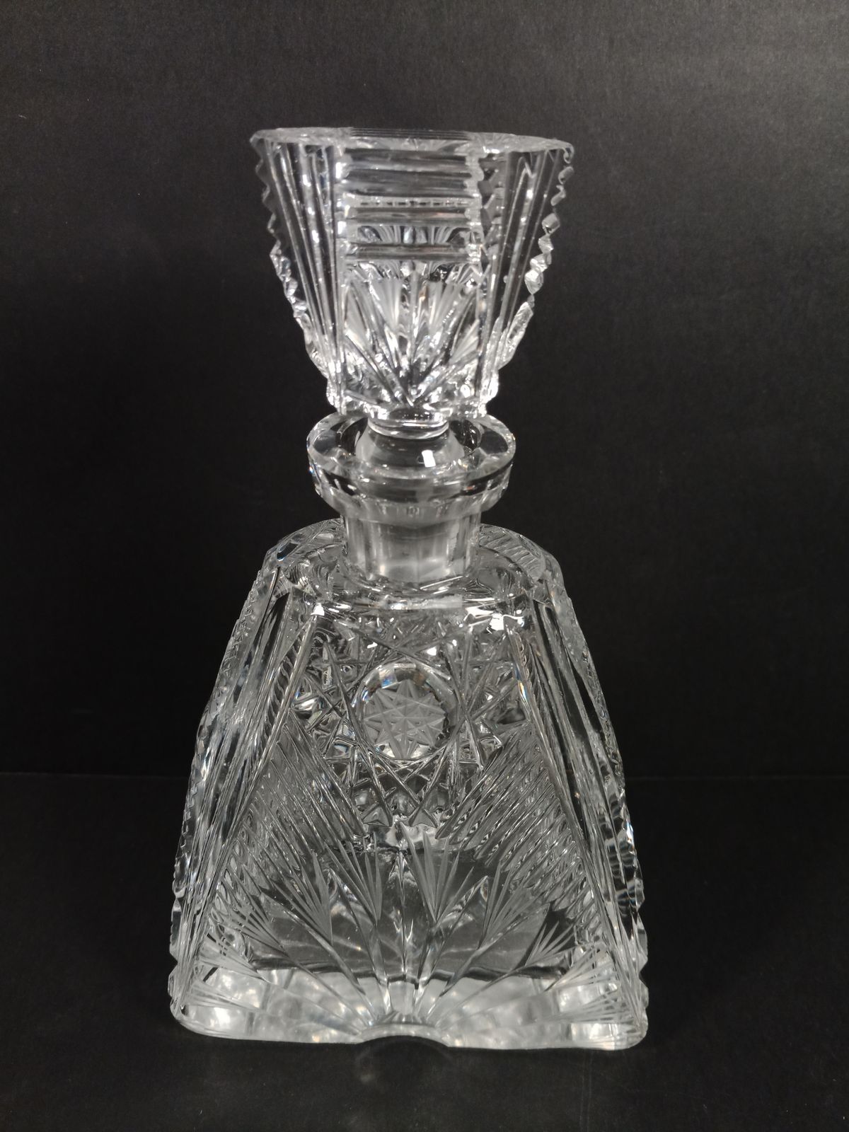Decanter / Crystal Diamant Cut photo furniture