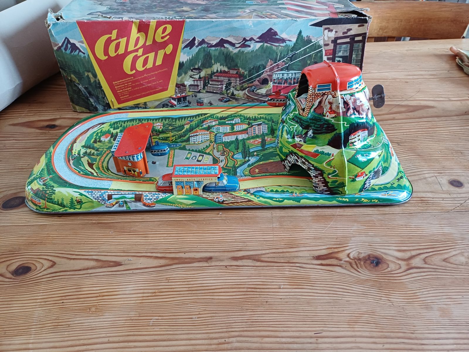 photo vintage Old Toy From The 50s Jechnofix Tole