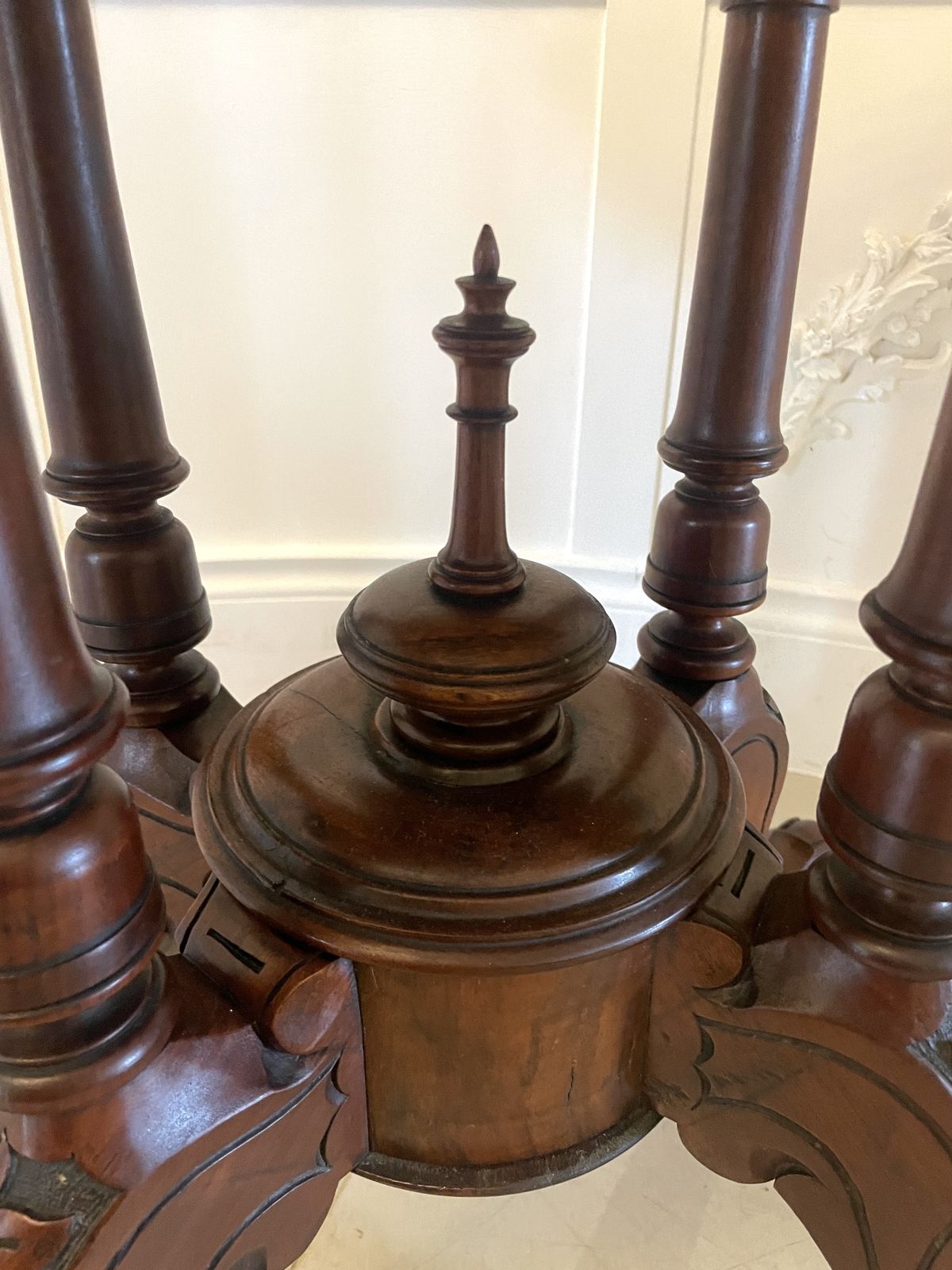 photo for sale Antique 19th Century Quality Inlaid Burr Walnut Oval Centre Table