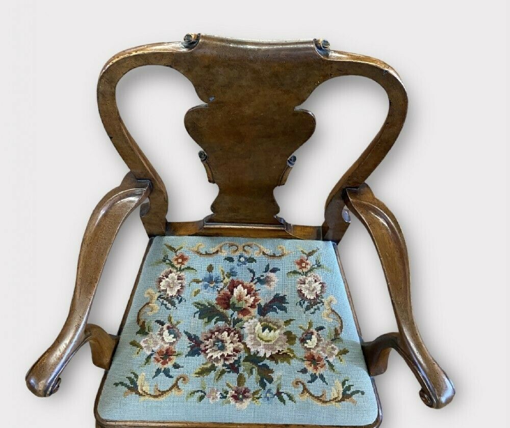 Queen Anne Style Walnut Study Chair photo furniture