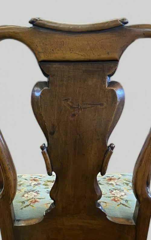 Queen Anne Style Walnut Study Chair photo 475.0