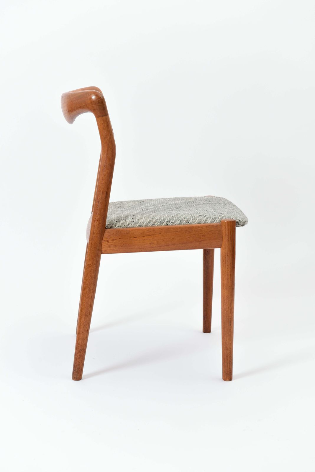 Set Of 2 Mid Century Danish Dinning Chairs By H.W. Klein photo for sale