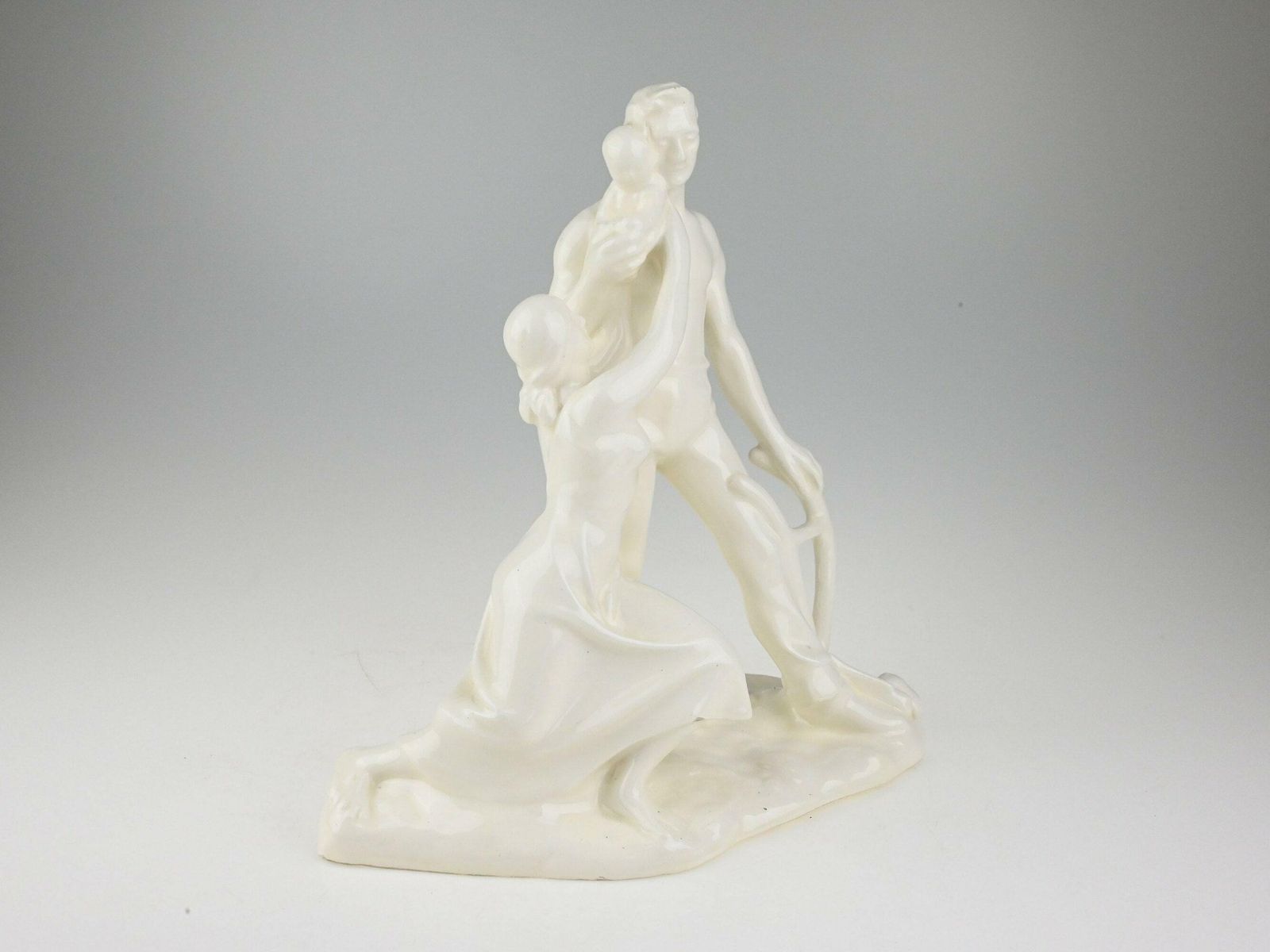 Czech Ceramic Sculpture, Emil Hlavica Design, Family Scene Statue, Mid Century Statue, Mid Century, Ceramic Statue, Ceramic Decoration photo vintage