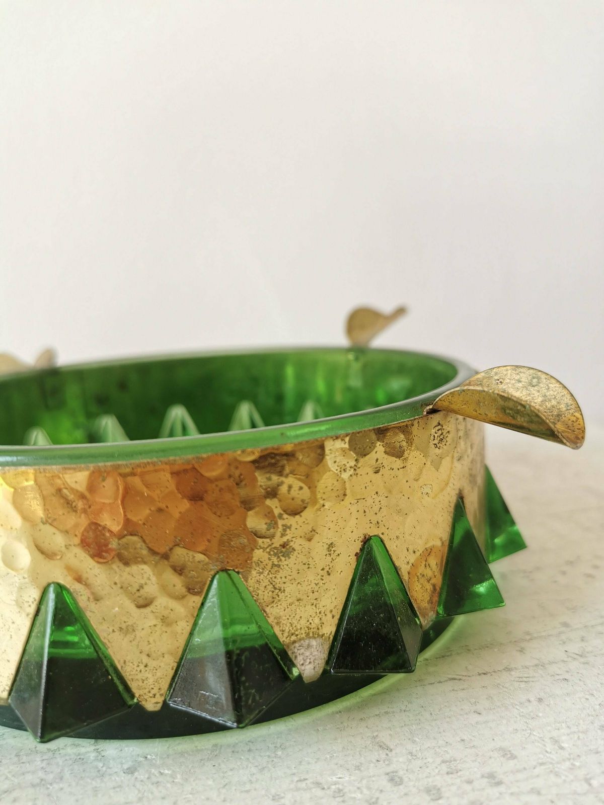 photo for sale Vintage Green And Gold Crystal Ashtray / Mid Century Modern Glass Round Ashtray 1960s