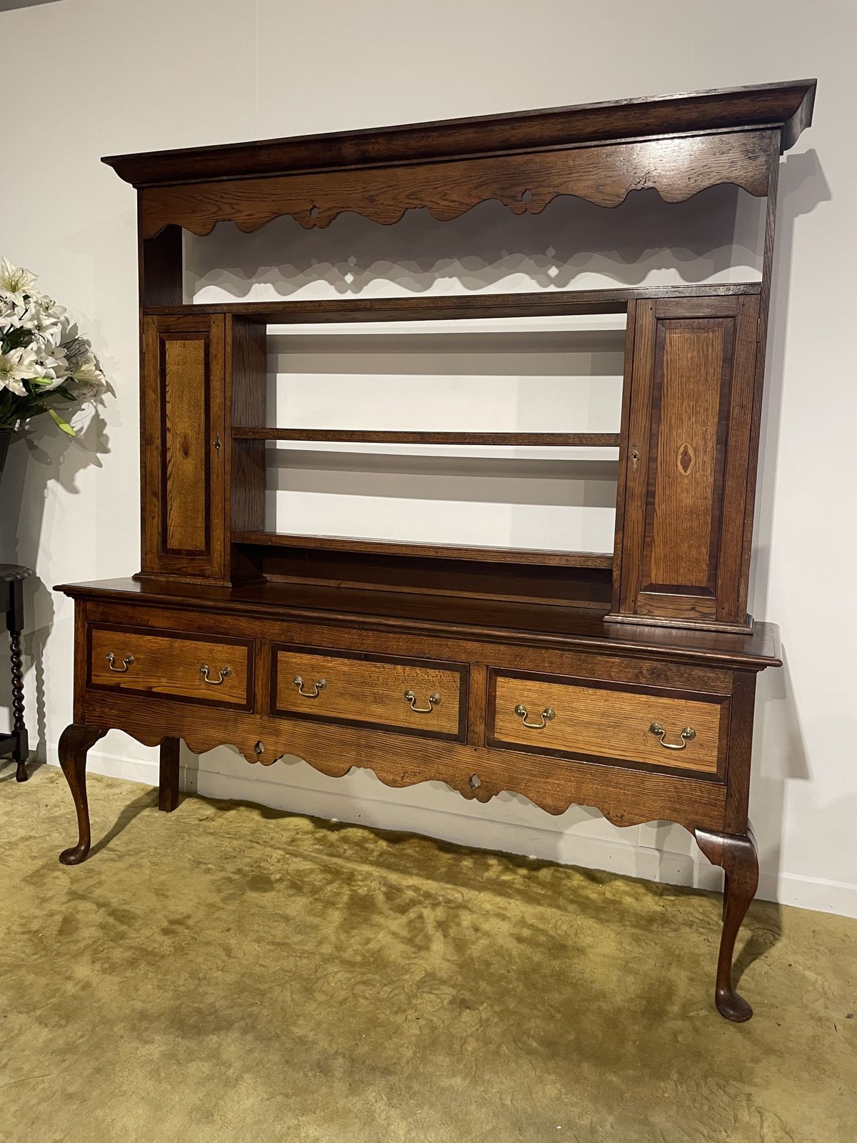 Antique Spicer Of Pontesbury Oak Dresser With Cross Banded Mahogany