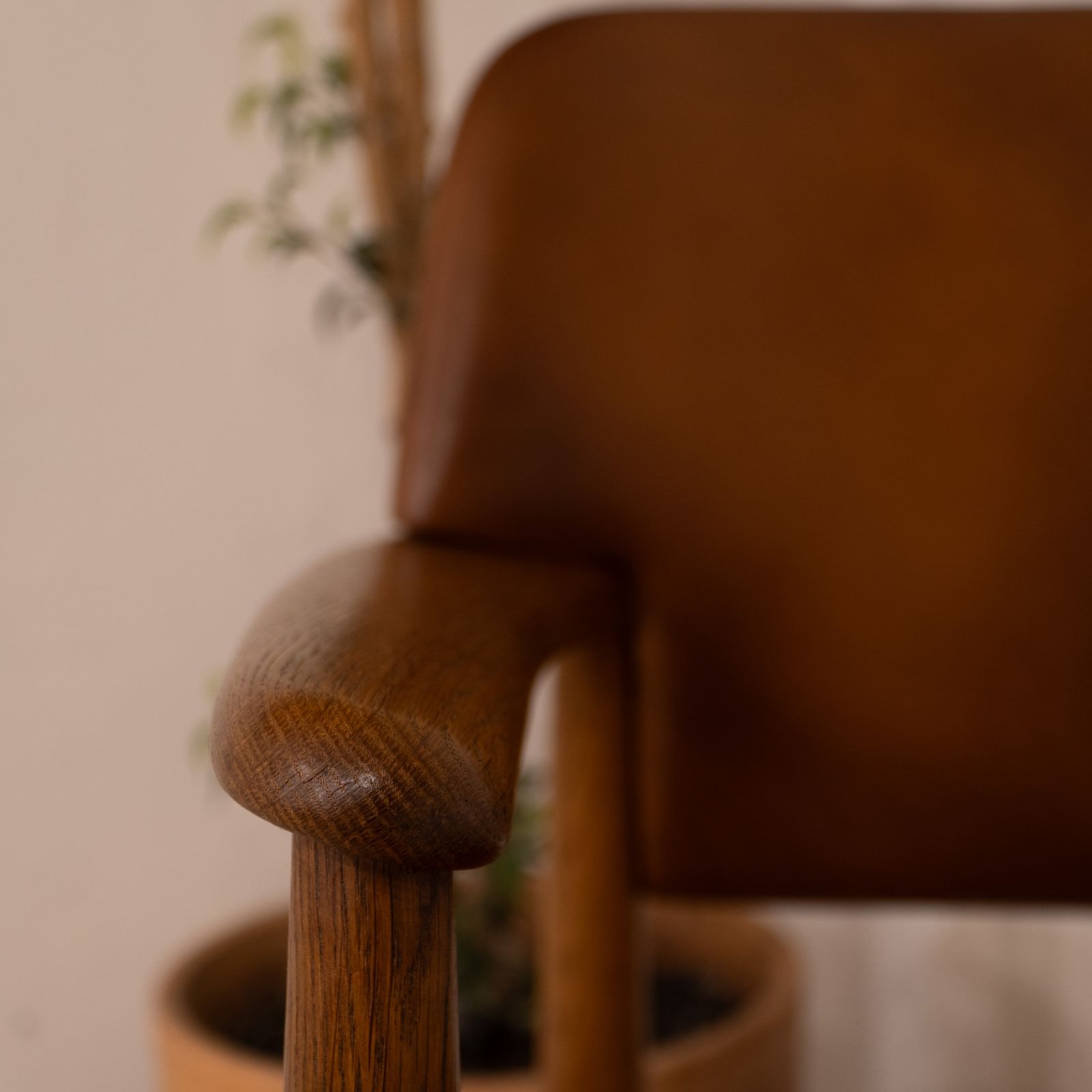 Ejner Larsen & Aksel Bender Madsen Oak Armchair photo 500.0
