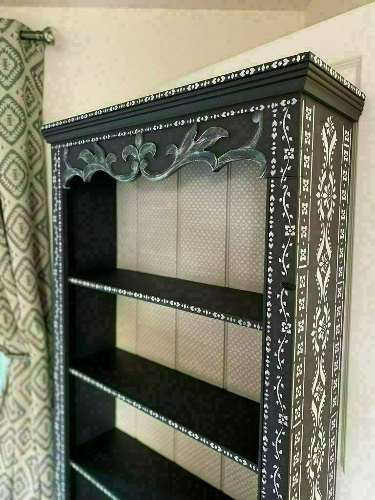 Beautiful Country Ditsy Bone Inlay Bookcase Stencilled photo 375.0