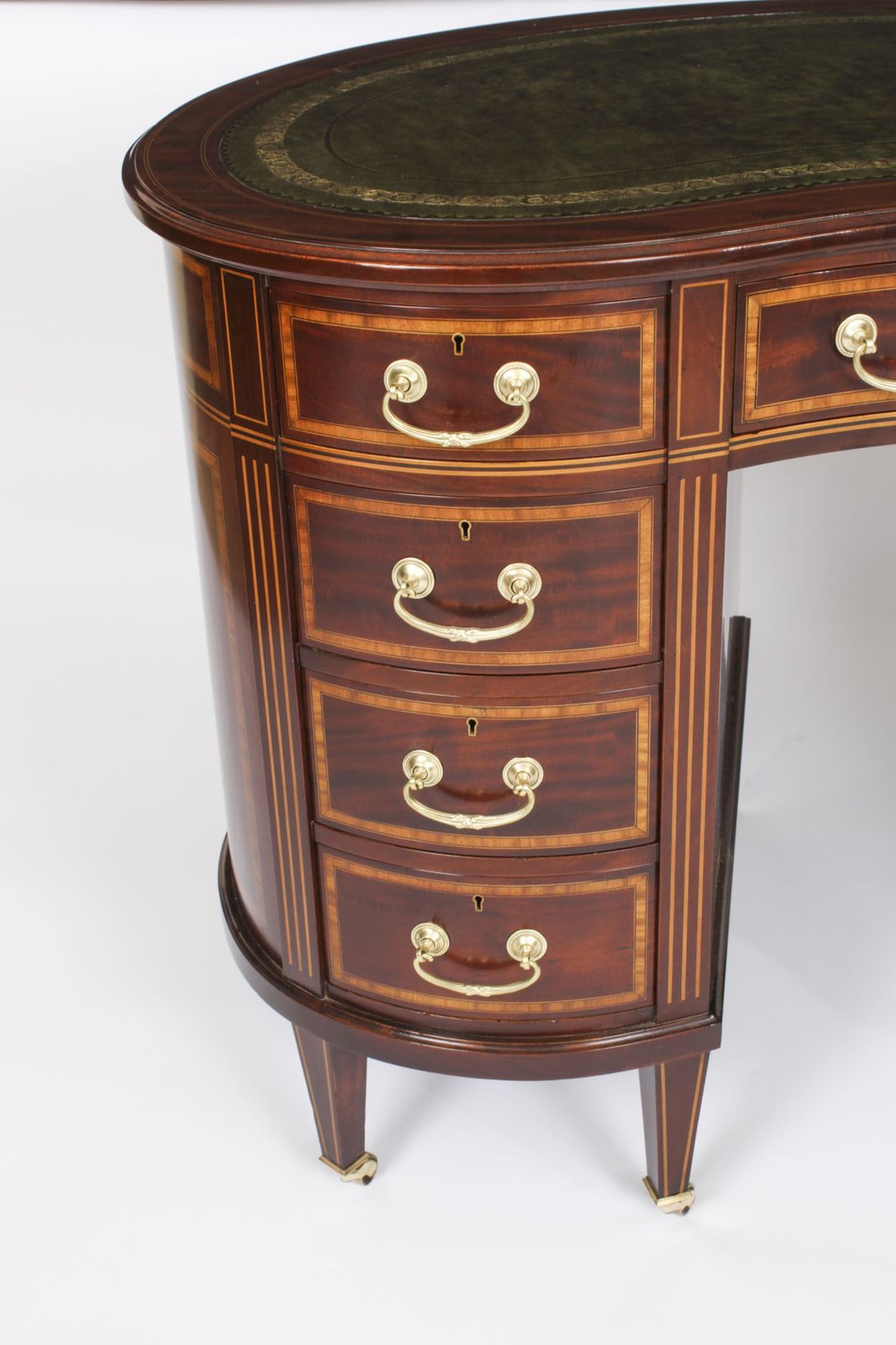 Victorian Mahogany Inlaid Kidney Desk  C1880 19th C photo vinterior