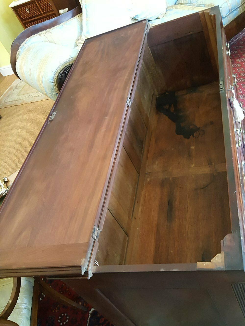 George III Mahogany Lancashire Mule Chest photo vinterior