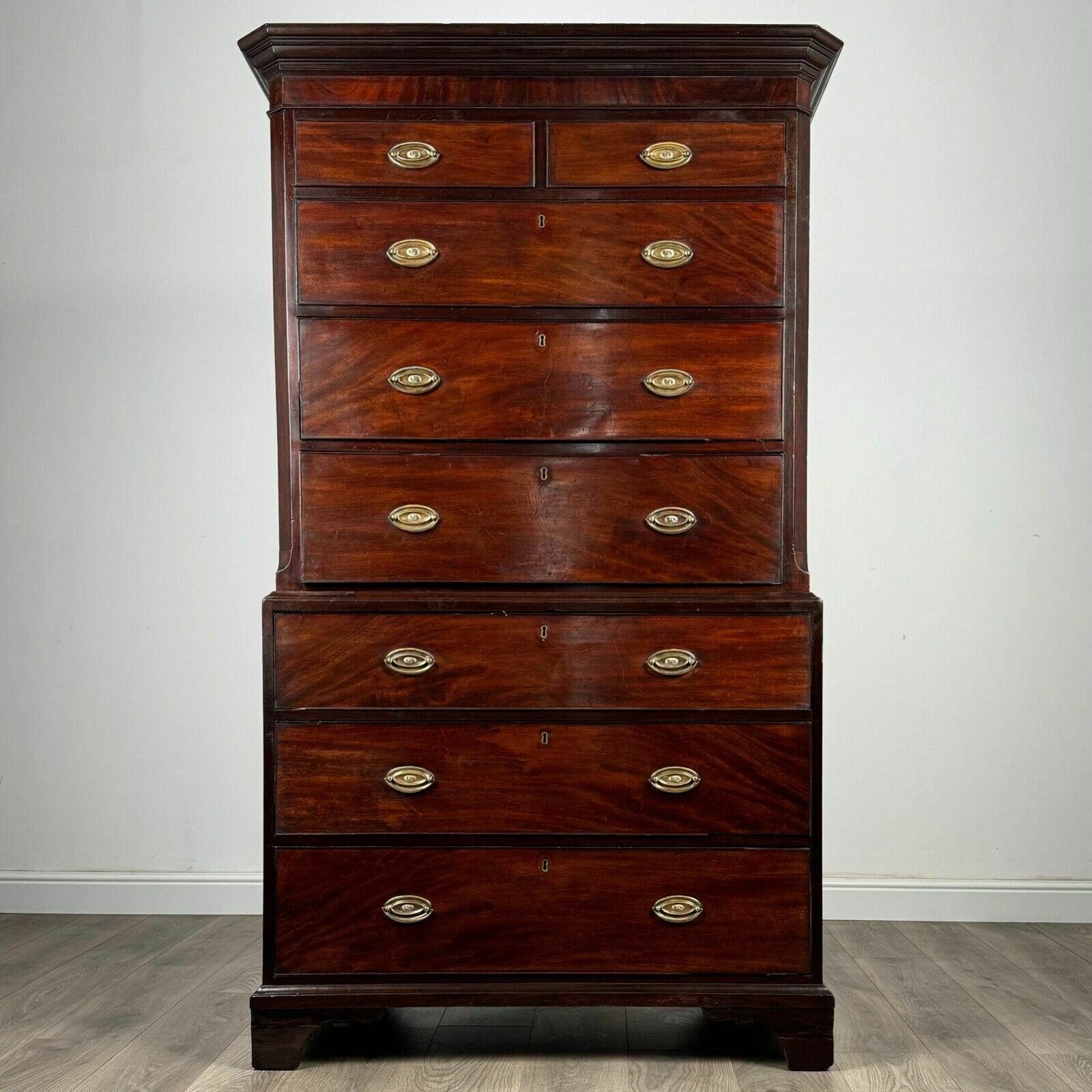 Antique 18th Century Chest On Chest In Mahogany