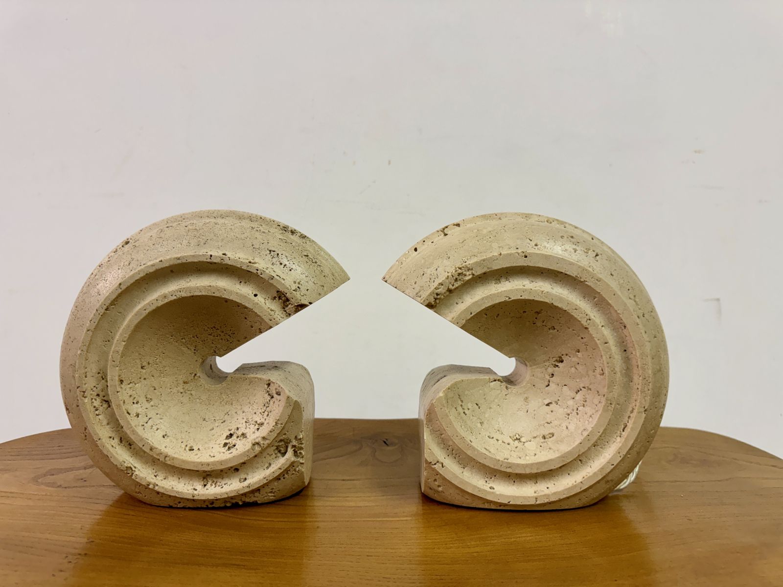 2795.0 Pair Of Sculptural Travertine Lamps By Giuliano Cesari photo