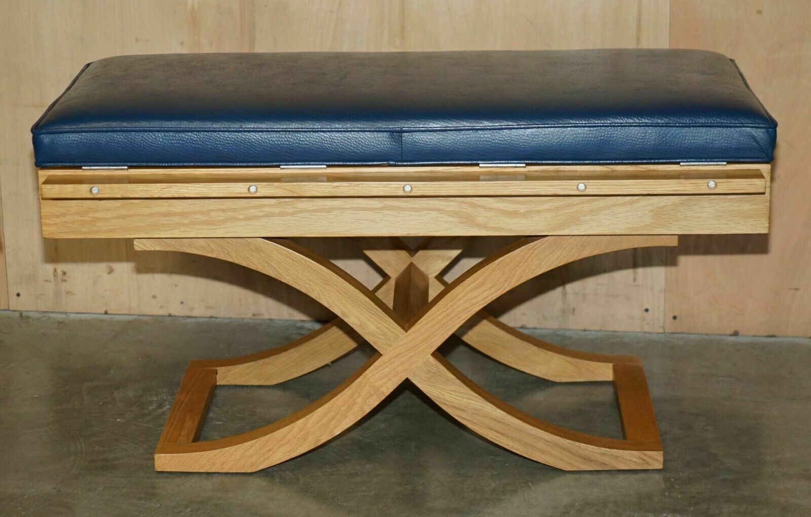 photo furniture Exquisite David Linley Ostrich Leather Satinwood Hall Bench Seat Luggage Rack