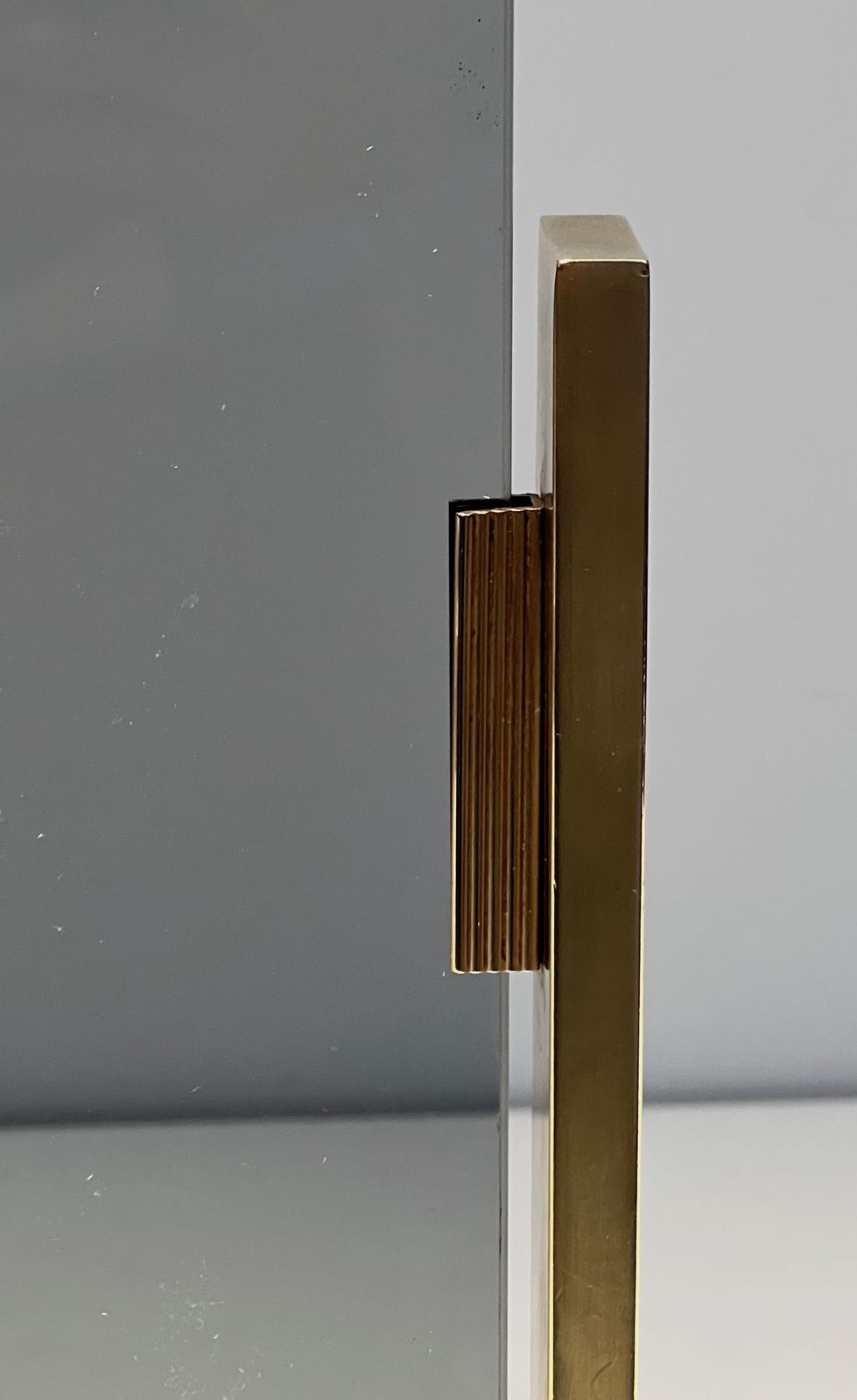 photo vinterior Smoked Glass And Brass Fire Screen