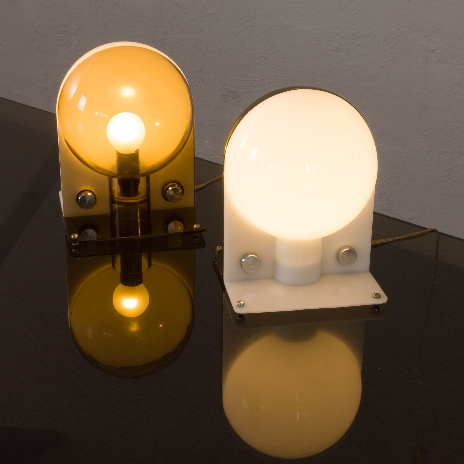 photo furniture Pair Of Sirio Table Lamps By Sergio Brazzoli & Ermanno Lampa For Guzzini, Italy, 1970s