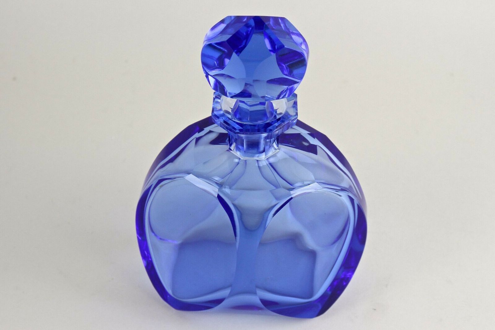 20th Century Art Deco Decanter Set/ Liquor Set With 5 Shot Glasses, Cz Circa 1920 photo vinterior