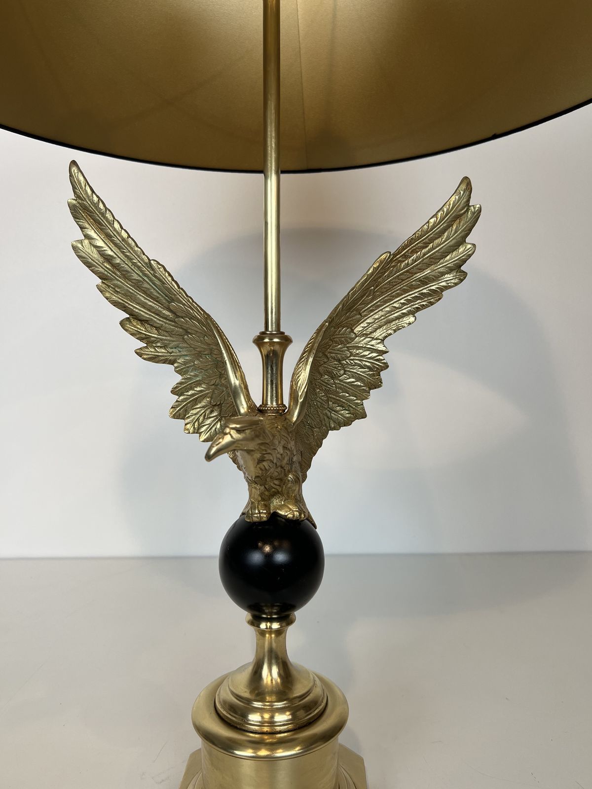 Royal Eagle Lamp In Bronze In The Taste Of Maison Charles photo vinterior