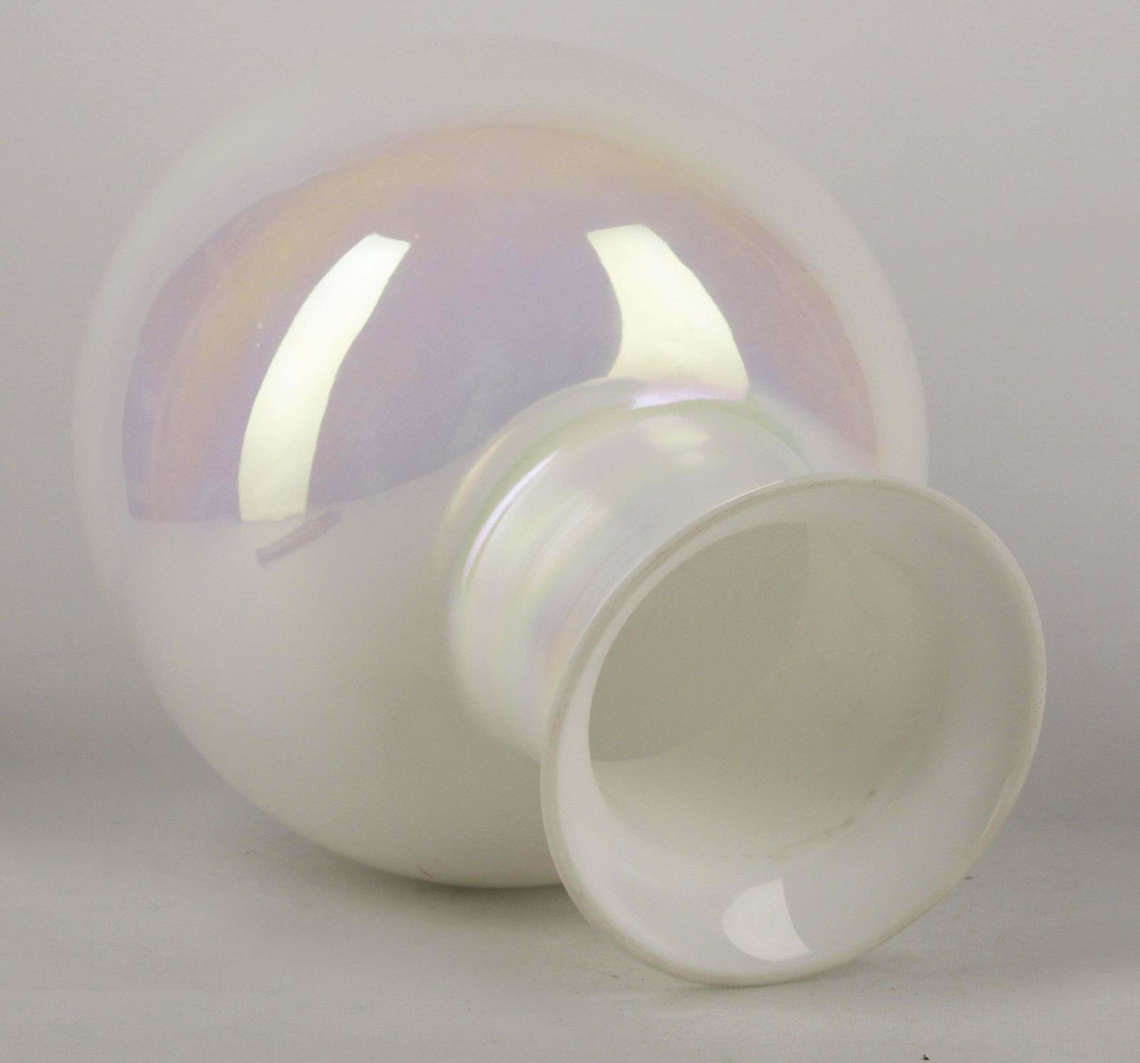 20th Century Bohemian/Boho Italian Glazed Iridescent Opaline Glass Bulbous Vase photo 600.0