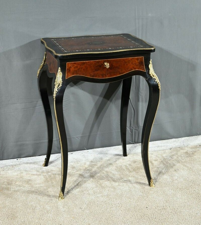 Small Middle Worker In Pear And Amboyna, Napoleon III Period – Mid 19th Century photo furniture