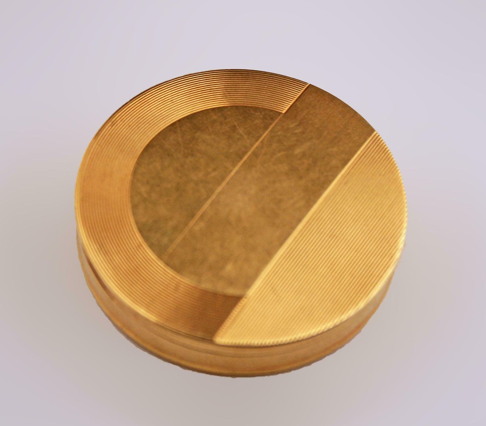 photo for sale Art Déco French Hand Crafted 18 Karat Gold And Enamel Circular Pill/Snuff Box
