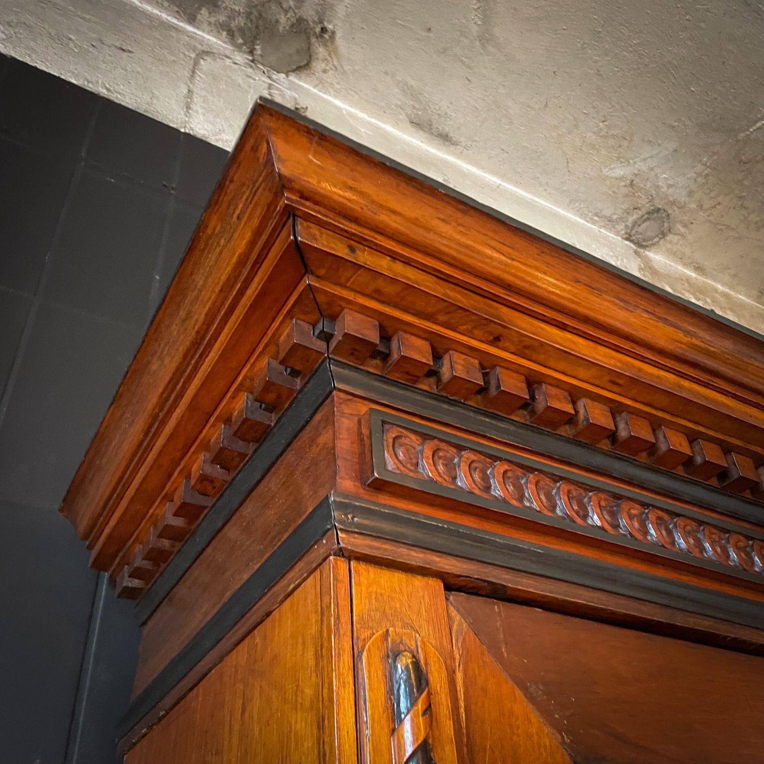 Antique Men's Room Bookcase – Belgium 1880 photo Furniture