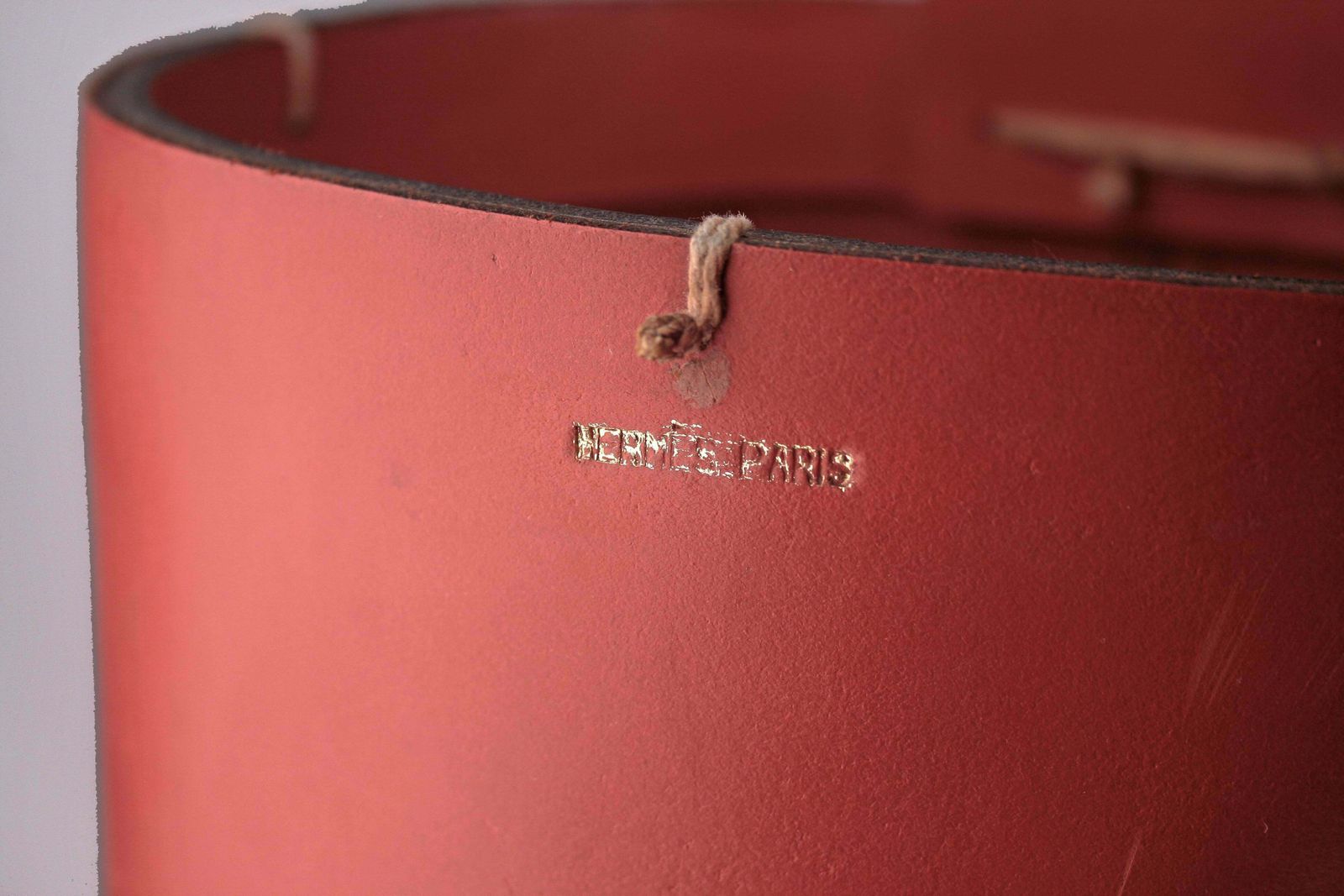 photo furniture Mid 20th Century Modern French Red Leather Cylindrical Umbrella Stand By Hermès Paris