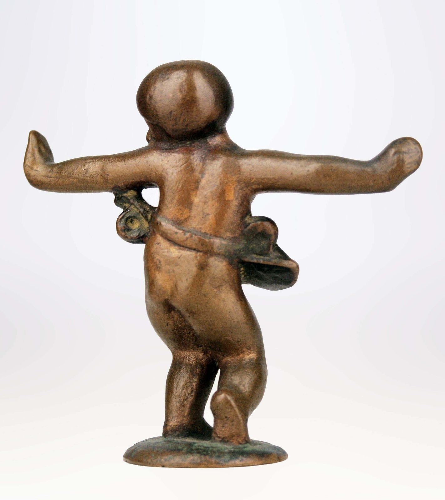 Early 20th Century Art Déco Small Bronze Sculpture Of Girl With Skirt Dancing photo vinterior