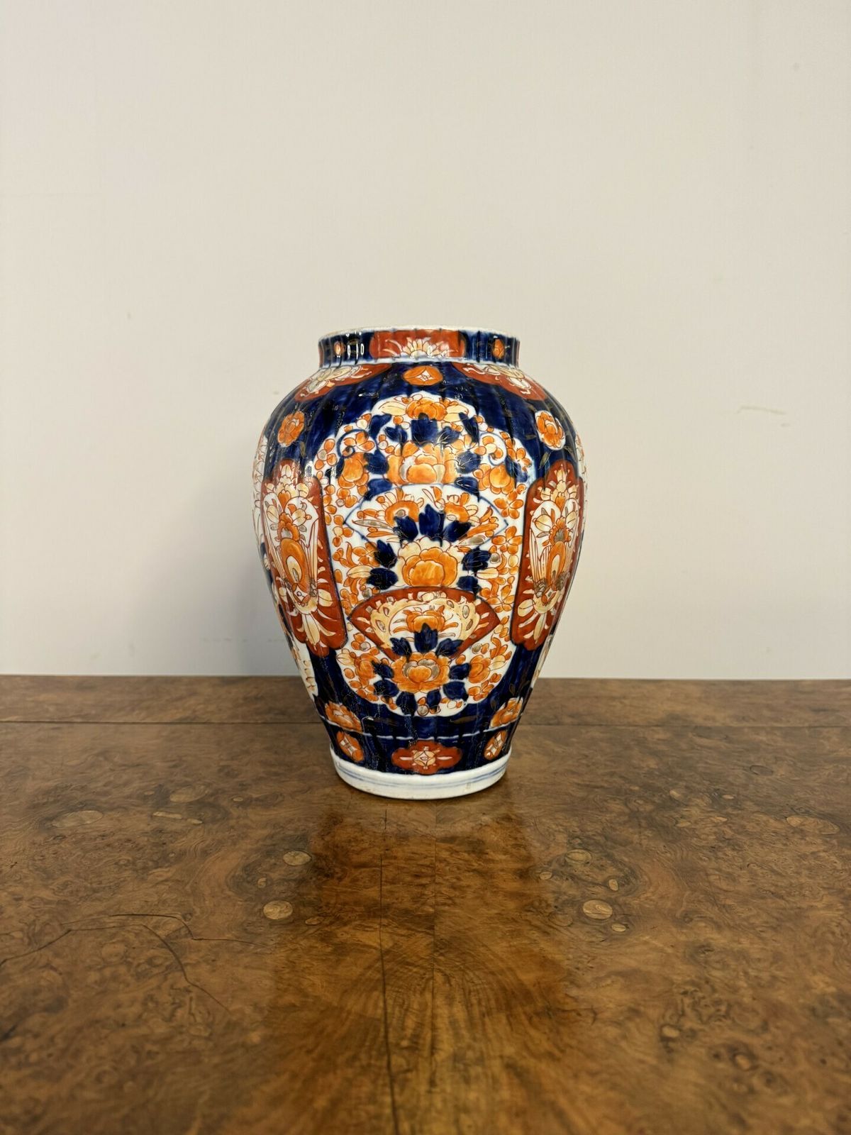 Wonderful Antique Japanese Imari Vase photo for sale