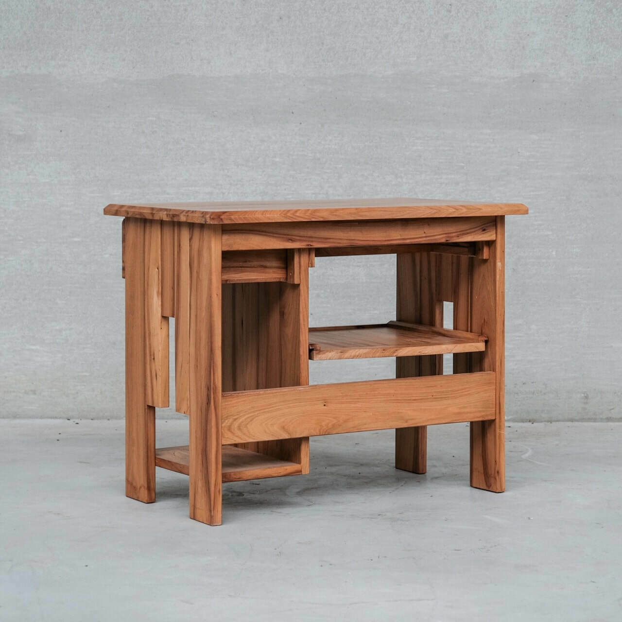 photo vinterior French Petite Wooden Mid Century Desk