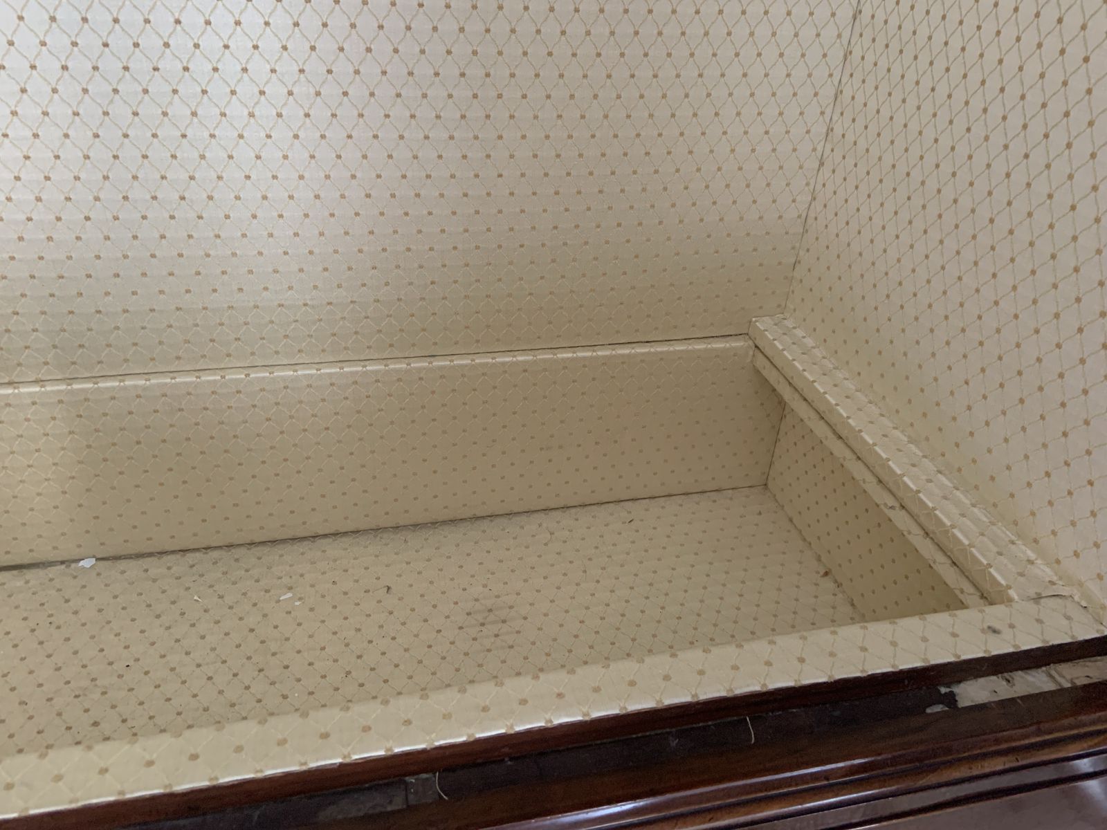 Beautiful Lined Wardrobe photo vinterior