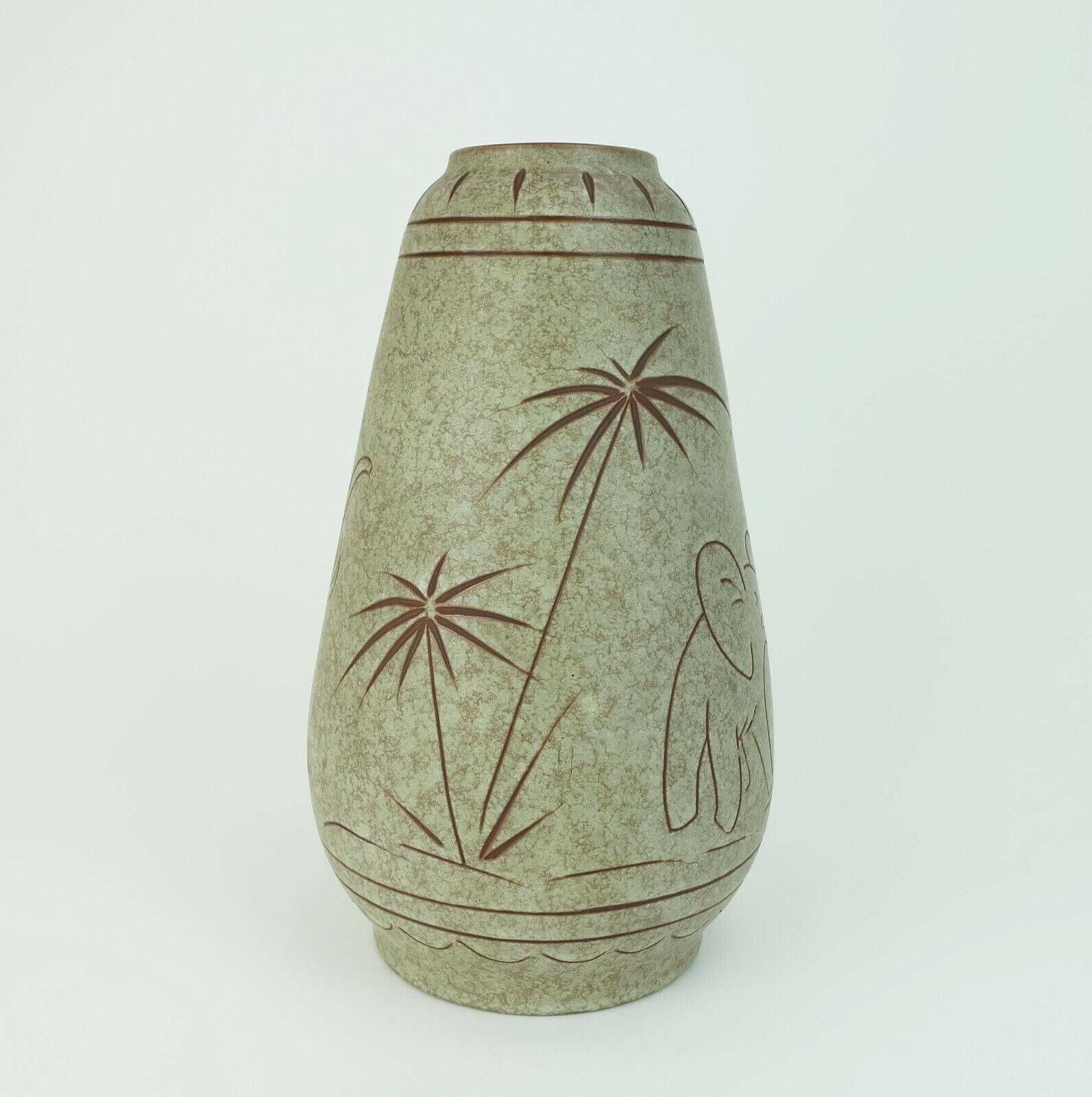 Early 1960s U Keramik Mid Century Ceramic Vase Model No. 137/30 Elephants And Palmtrees Decor photo buy