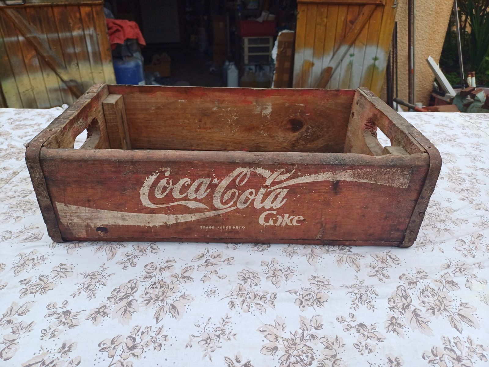 Coca Cola Wooden Crate: Kisii, 1950s
