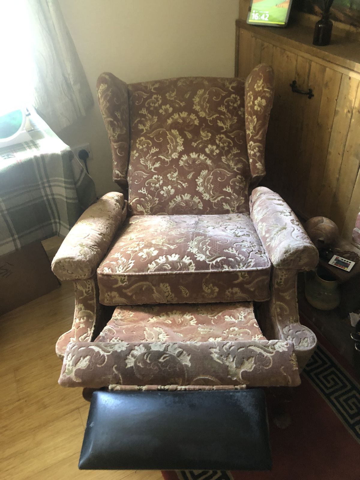 1980s Parker Knoll Manual Reclining Armchair