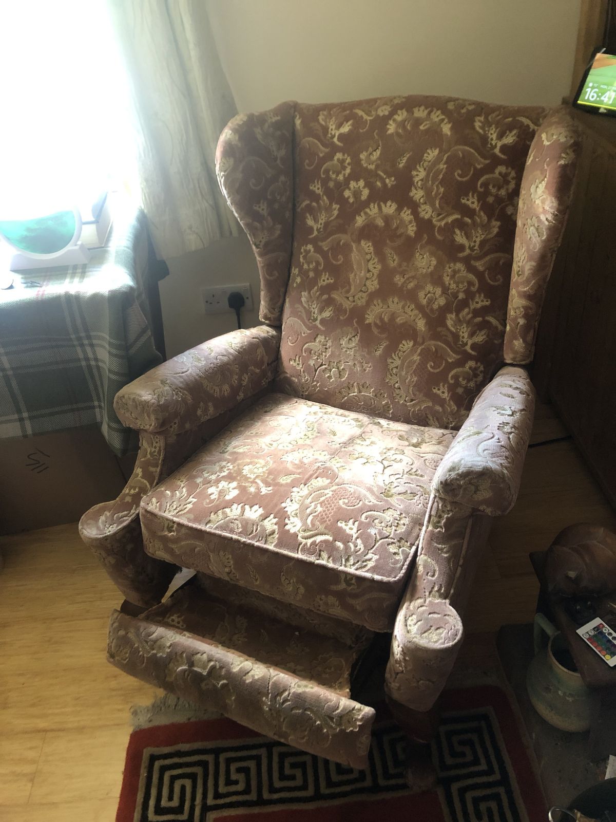 1980s Parker Knoll Manual Reclining Armchair photo furniture