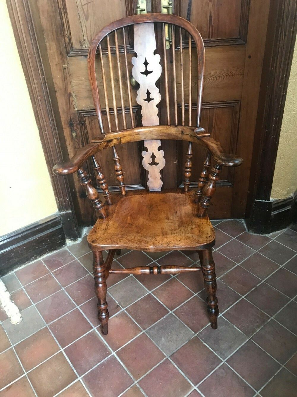 1880s Windsor Yew Broad Arm Chair