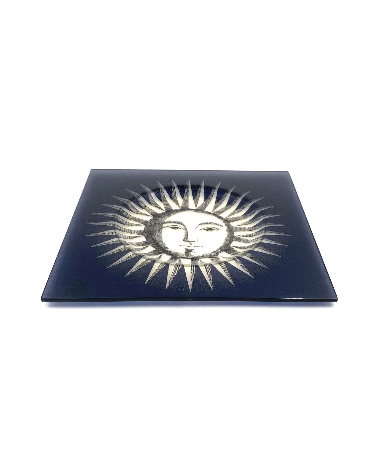 Piero Fornasetti, Sole Vide Poche, Compagnia Del Tabacco Su Licenza Fornasetti Italy 1980s photo Home Decor