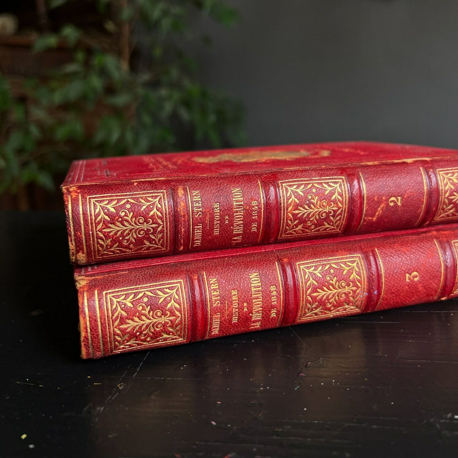 Set Van 2 Antieke Boeken, 19e Eeuwse Boeken, Franse Boeken Uit De Jaren 1800, Antiek Decoratief Object photo 139.0