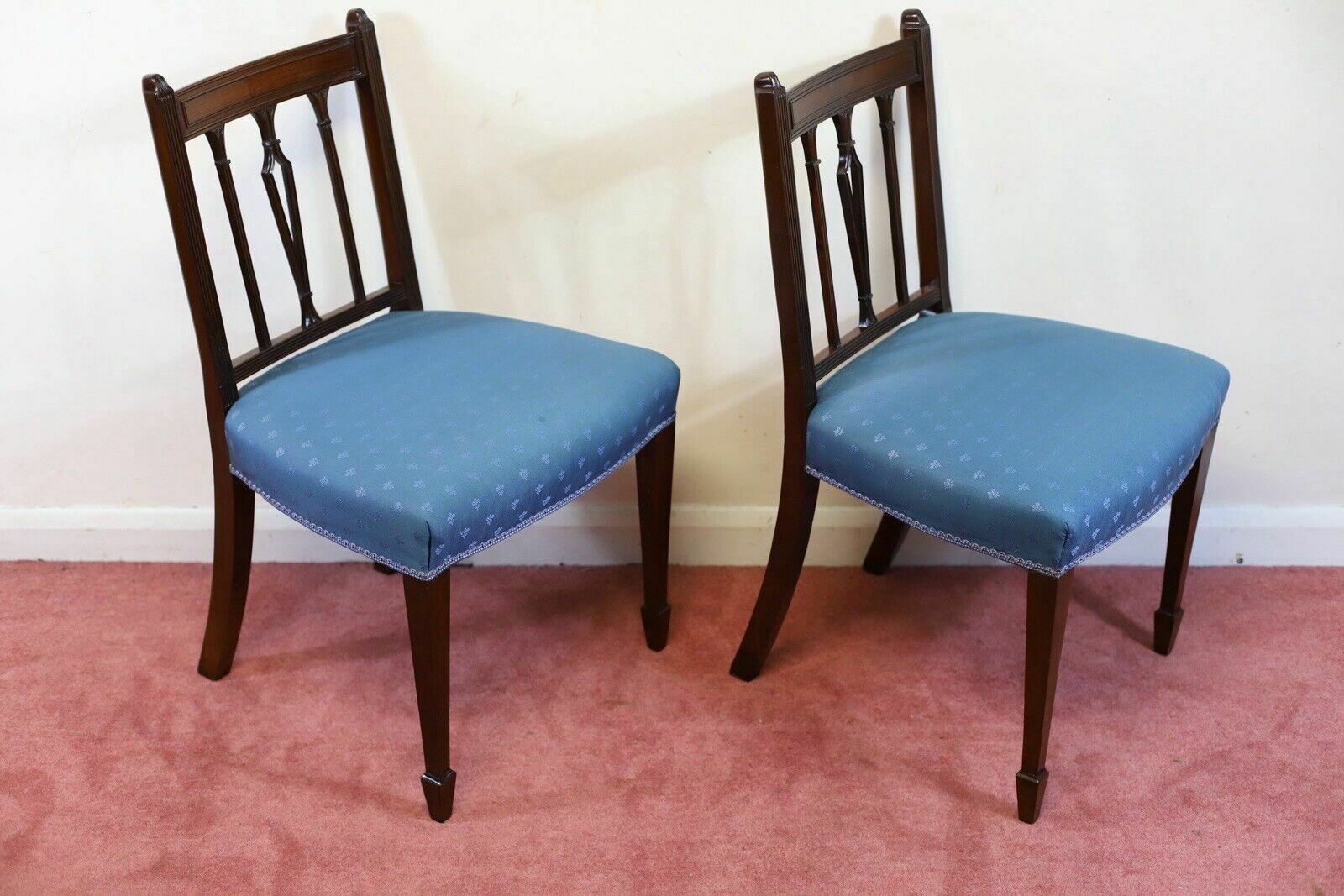 photo vinterior Beautiful Set Of Eight 19th Century Mahogany Dining Chairs