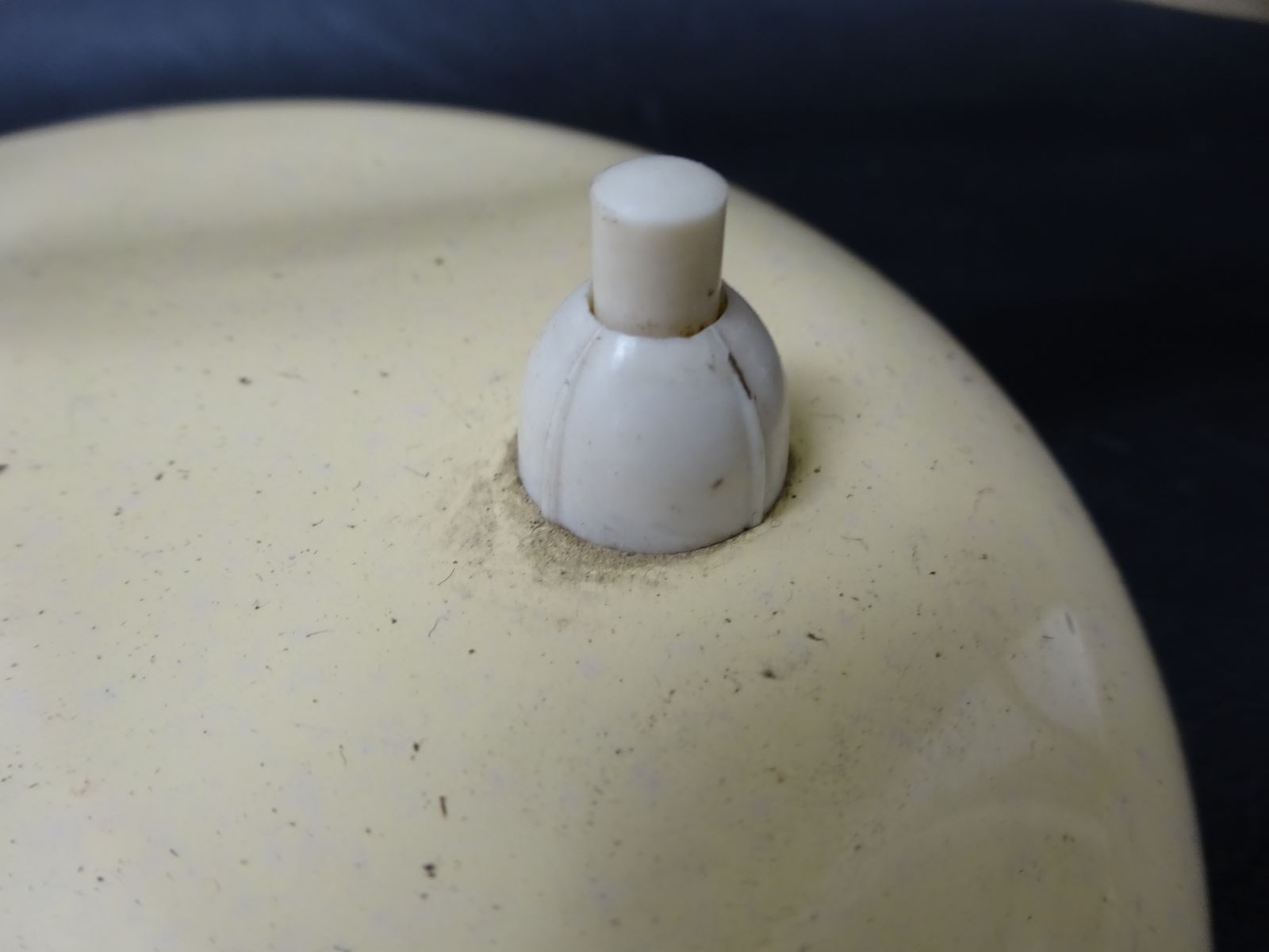 Mid Century European Cream Enamelled Metal Goose Neck Lamp photo Lighting