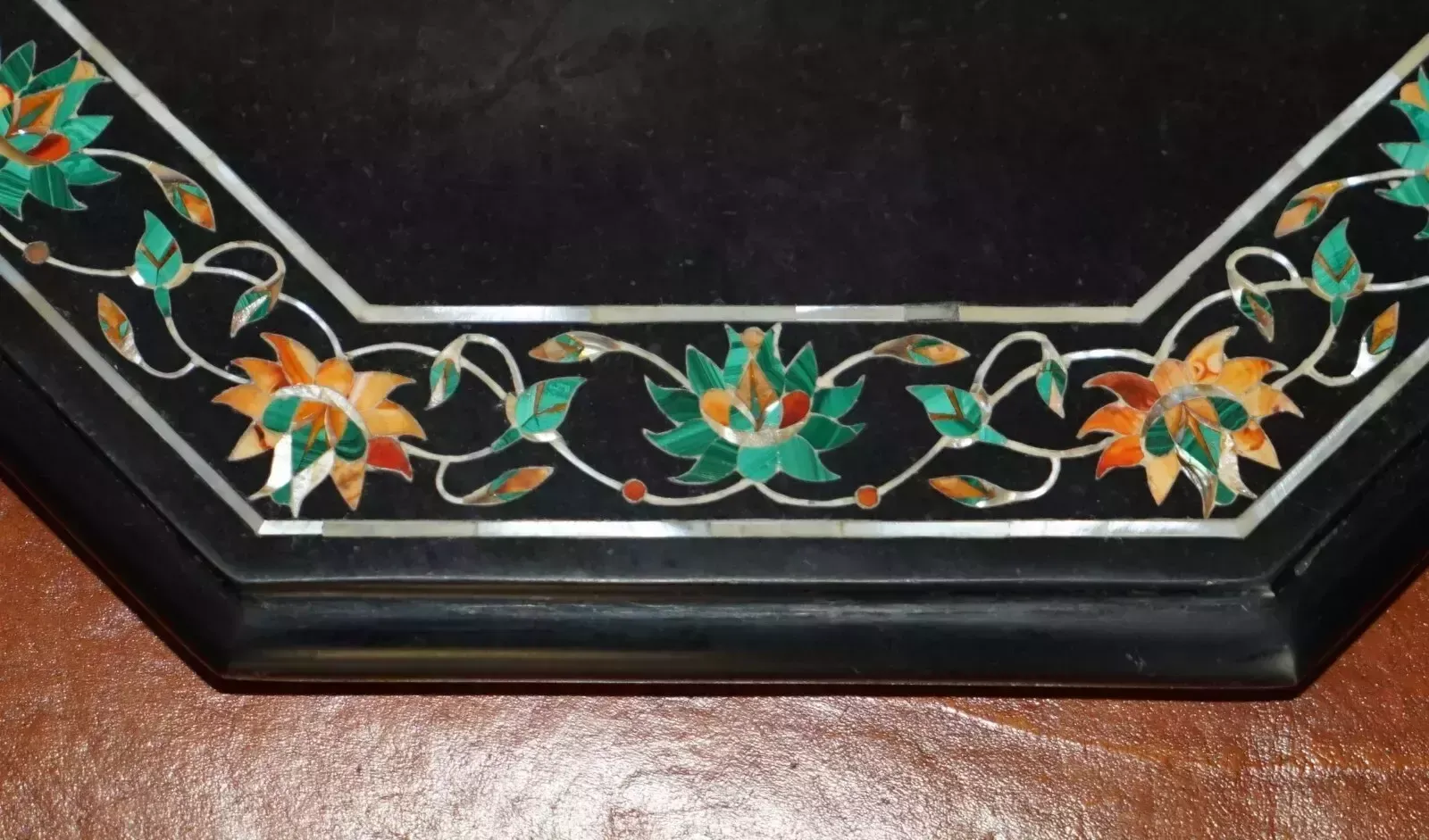 Exquisite Pietra Dura Marble & Mother Of Pearl Table Top Depicting The Taj Mahal photo vintage