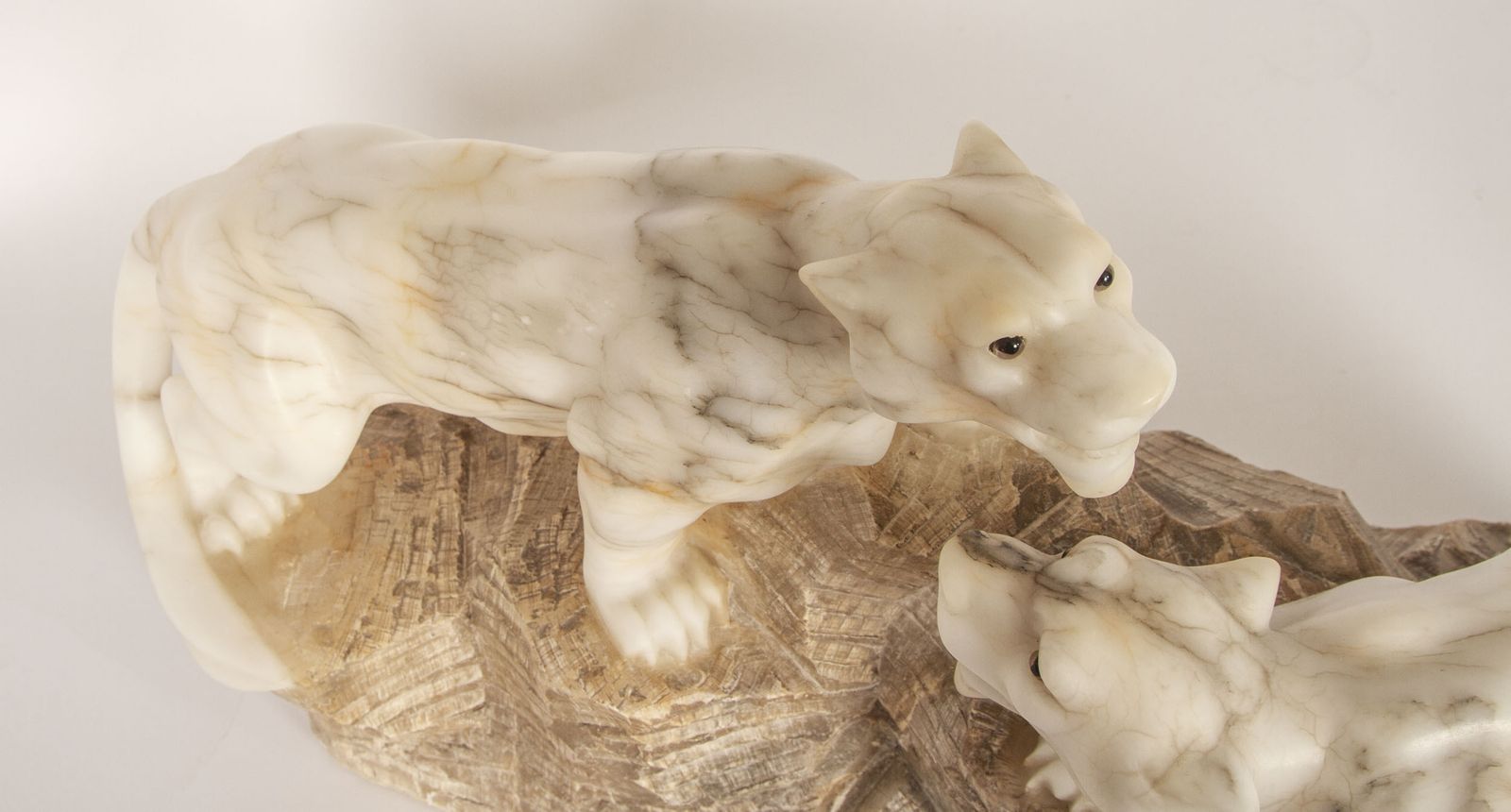 photo vinterior Art Deco Alabaster Sculpture Of A Pair Of Lioness  C1920