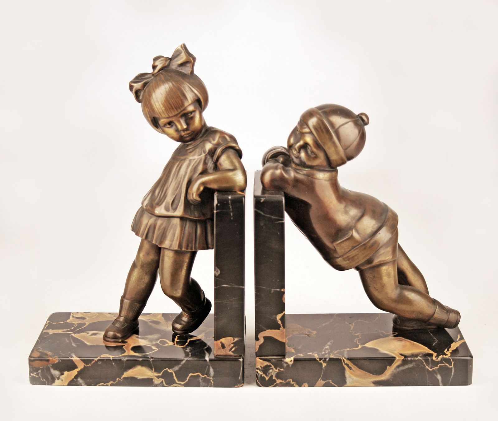 Pair Of Art Déco Bronze Bookends With Marble Base Designed By Alexandre Kéléty For Etling Paris photo furniture