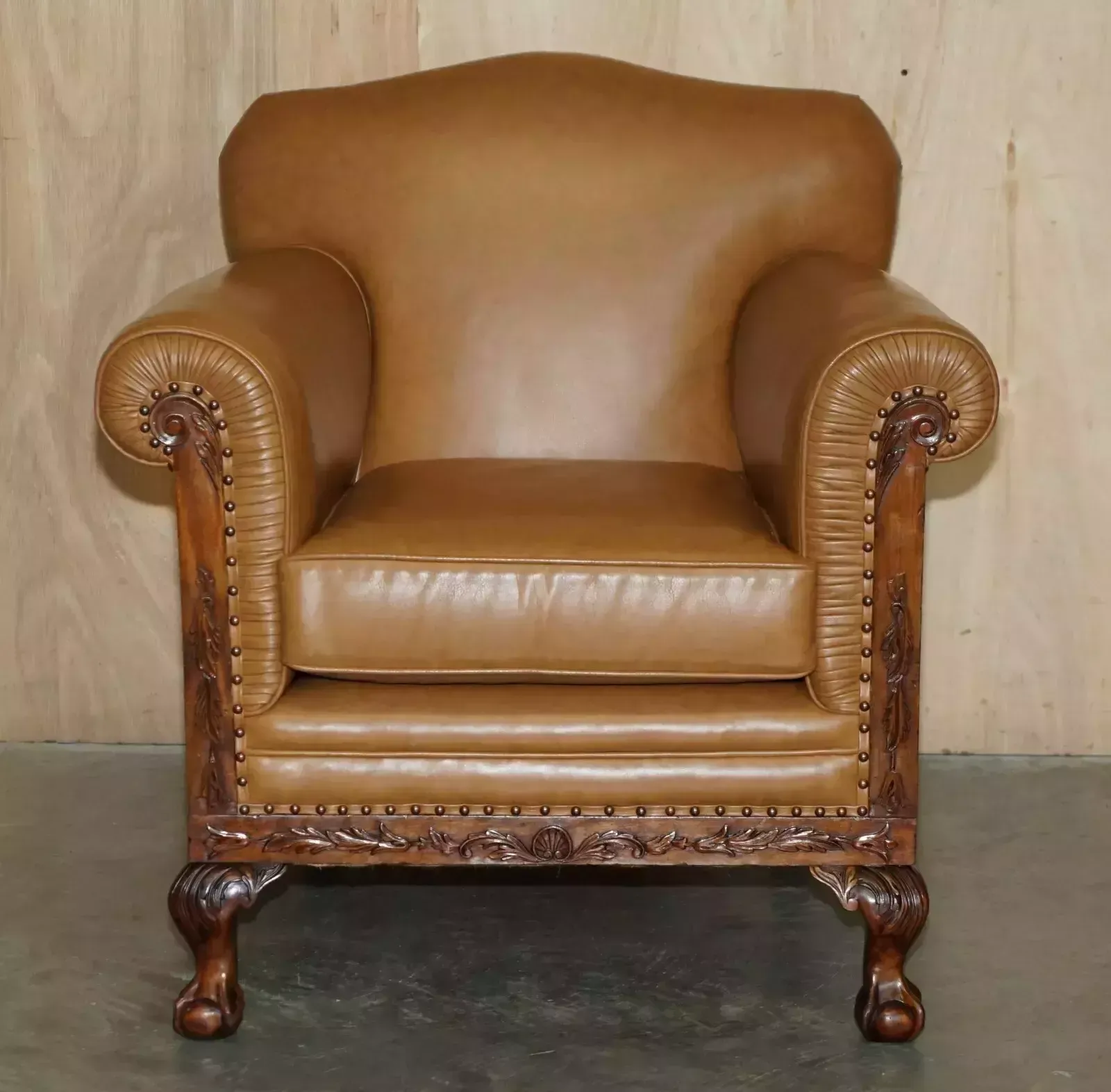 Fine Pair Of Restored Victorian Claw & Ball Feet Cognac Brown Leather Armchairs photo for sale