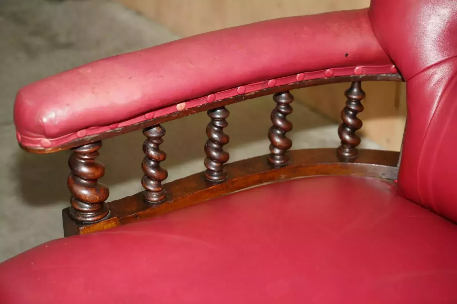 Antique William IV 1830 Chesterfield Tufted Barley Twist Frame Leather Armchair photo buy