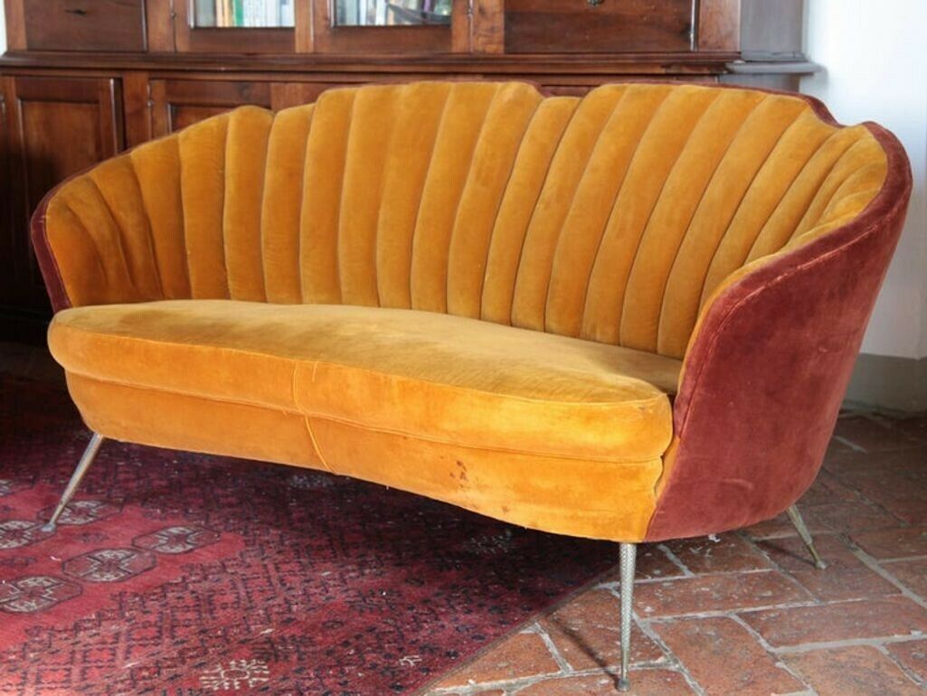 Shell Midcentury Curved Sofa, Brass Cast Feet, Original Velvet, Casa E Giardino photo vintage