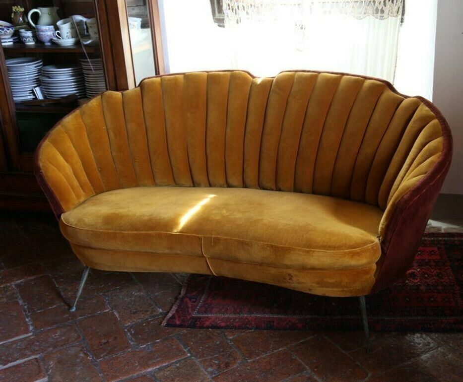 7400.0 Shell Midcentury Curved Sofa, Brass Cast Feet, Original Velvet, Casa E Giardino photo